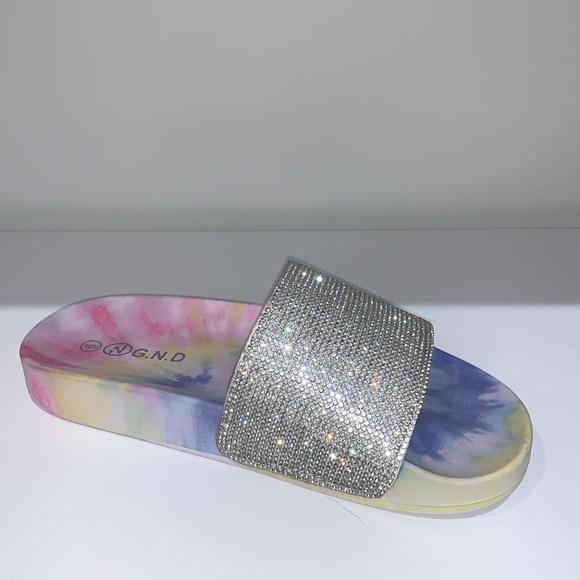 SPARKLY RHINESTONE TIE DYE SLIDES - Picture 5 of 8